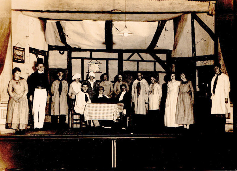 1930 cast
